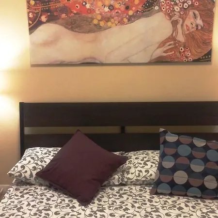 Casa Giramondo * روما